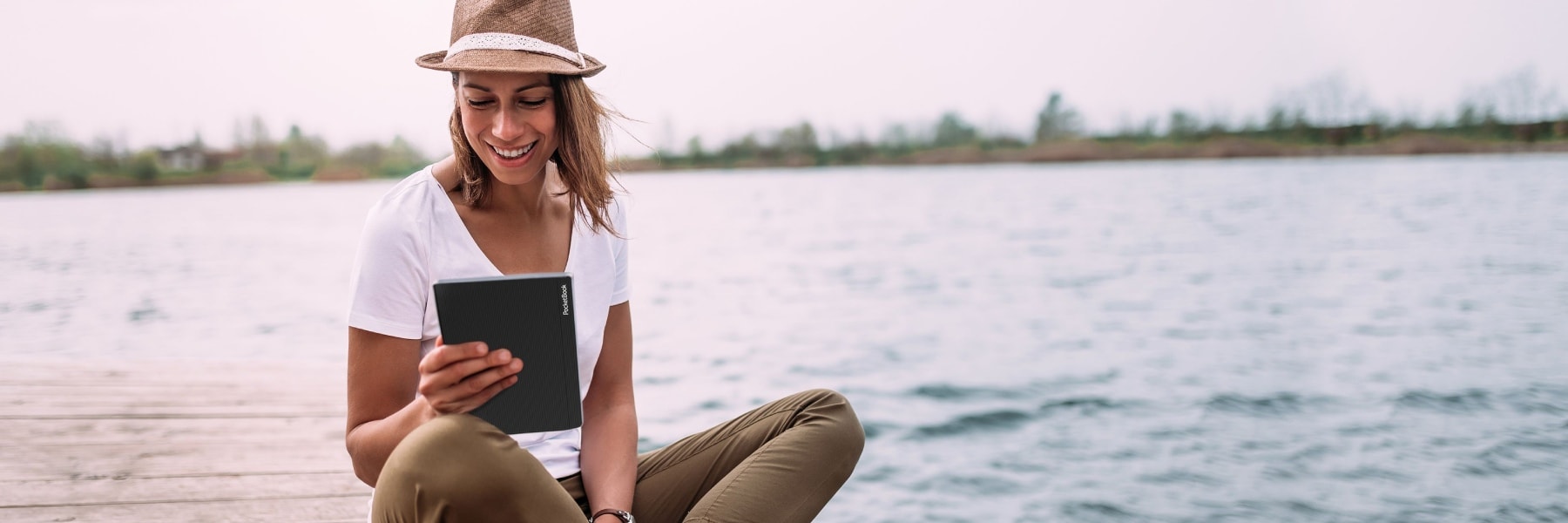 PocketBook InkPad 4: il bestseller è tornato con un nuovo schermo e l'altoparlante incorporato